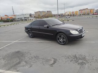 2004 Mercedes-Benz S-Класс 500 IV (W220) Рестайлинг, чёрный, 700000 рублей, вид 2