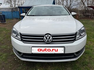 2013 Volkswagen Passat B7, белый, 1595000 рублей, вид 2