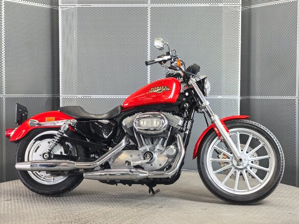 2009 Harley-Davidson Sportster 883, красный, 677000 рублей