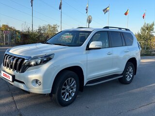 2017 Toyota Land Cruiser Prado 150 Series Рестайлинг 1, белый, 4500000 рублей, вид 1