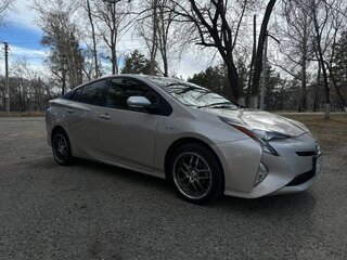 2016 Toyota Prius IV (XW50), бежевый, 1200000 рублей, вид 5