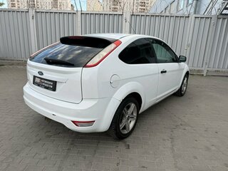 2009 Ford Focus II Рестайлинг, белый, 399000 рублей, вид 2