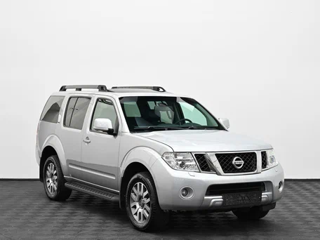 2011 Nissan Pathfinder III Рестайлинг, серебристый, 1115000 рублей, вид 1
