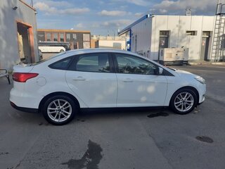 2017 Ford Focus III Рестайлинг, белый, 1000000 рублей, вид 1