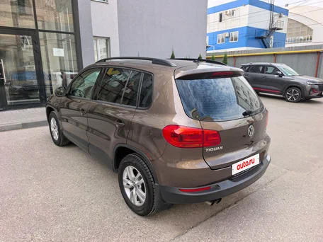 2014 Volkswagen Tiguan I Рестайлинг, коричневый, 1500000 рублей, вид 4