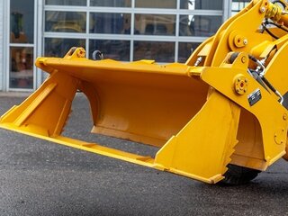 2026 LGCE LG918, жёлтый, 3990000 рублей, вид 5