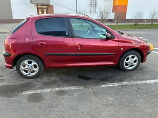 2004 Peugeot 206, красный, 240000 рублей, вид 3