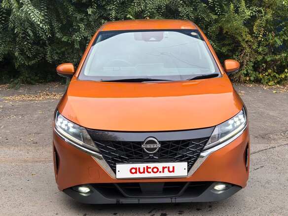 2020 Nissan Note e-Power III, оранжевый, 1700000 рублей - вид 2