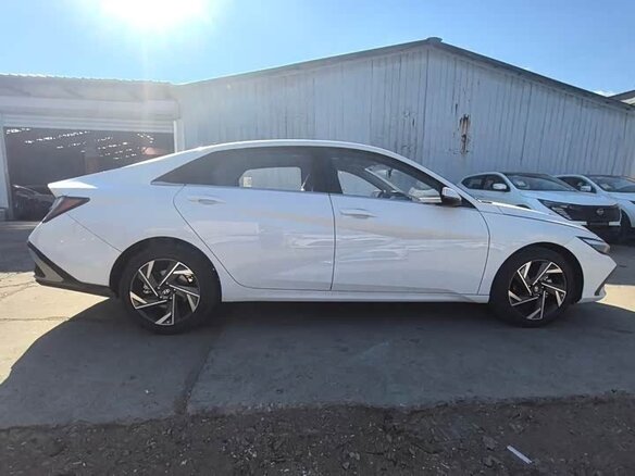 2026 Hyundai Elantra N Line VII (CN7) Рестайлинг, белый, 2100000 рублей - вид 2