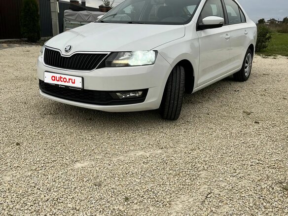 2019 Skoda Rapid I Рестайлинг, белый, 1295000 рублей - вид 1