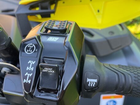 2023 BRP Can-Am Outlander Max XT-P 1000R, серый, 1900000 рублей, вид 5
