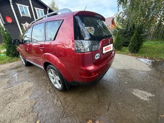 2008 Mitsubishi Outlander II, красный, 900000 рублей, вид 5