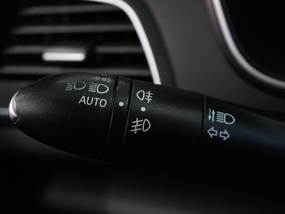 2018 Renault Megane IV, чёрный, 1239000 рублей - вид 15