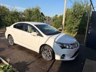 2012 Toyota Avensis III Рестайлинг, белый, 1300000 рублей, вид 2