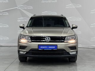 2017 Volkswagen Tiguan II, бежевый, 1500000 рублей, вид 2