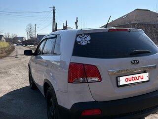2010 Kia Sorento II, бежевый, 1190000 рублей, вид 4