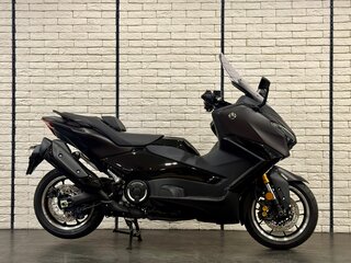 2026 Yamaha TMAX, серый, 1850000 рублей, вид 2