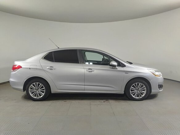 2013 Citroen C4 II, серебристый, 760000 рублей - вид 3
