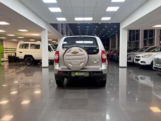 2012 Chevrolet Niva I Рестайлинг, серебристый, 540000 рублей, вид 4