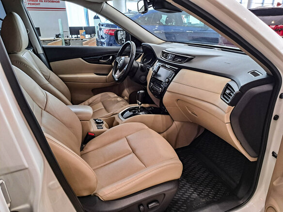 2021 Nissan X-Trail III Рестайлинг, белый, 3050000 рублей - вид 10