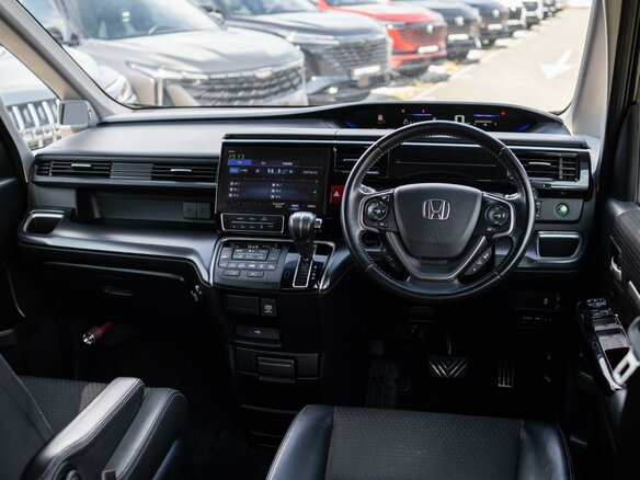 2021 Honda Stepwgn Spada V Рестайлинг, чёрный, 2749000 рублей - вид 5