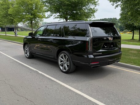 2025 Cadillac Escalade V Рестайлинг, чёрный, 19800000 рублей, вид 5