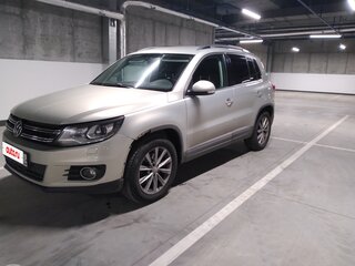 2011 Volkswagen Tiguan I Рестайлинг, серебристый, 980000 рублей, вид 1