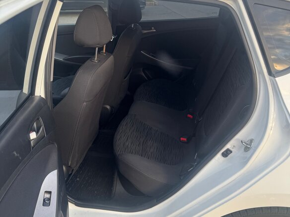 2015 Hyundai Solaris I Рестайлинг, белый - вид 11