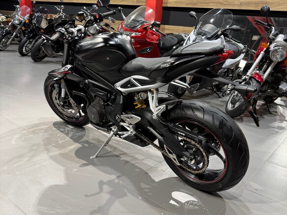 2019 Triumph Street Triple, чёрный, 755000 рублей - вид 14