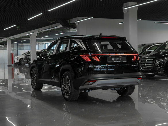 2026 Hyundai Tucson L IV Рестайлинг, чёрный - вид 3
