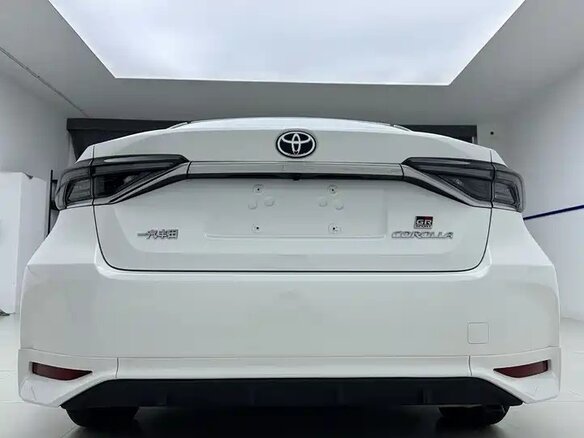 2022 Toyota Corolla XII (E210), белый, 1850000 рублей - вид 10