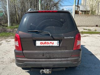 2013 SsangYong Rexton III, коричневый, 1500000 рублей, вид 5