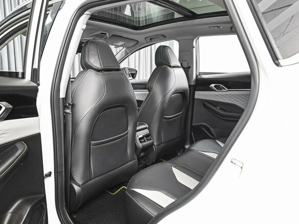2023 Geely Coolray (Binyue Cool) I Рестайлинг, белый, 1898000 рублей - вид 10