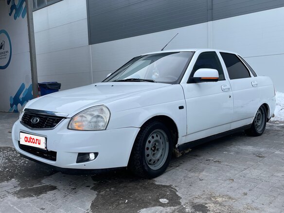 2011 Lada (ВАЗ) Priora I, белый, 390000 рублей