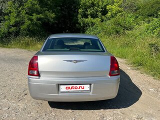 2005 Chrysler 300C I, серебристый, 1050000 рублей, вид 4