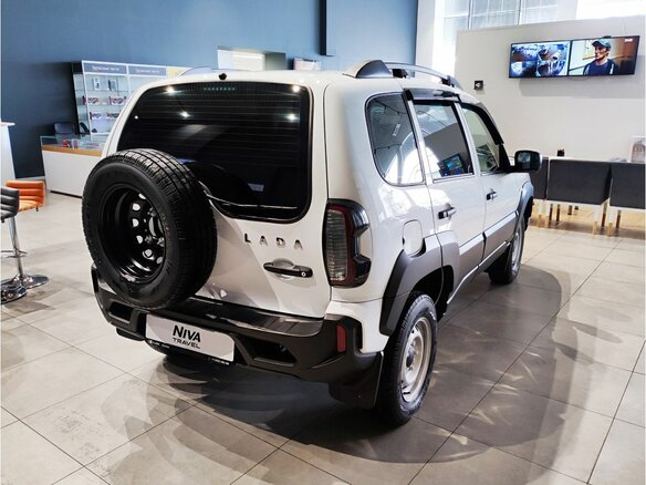 2026 Lada (ВАЗ) Niva Travel I Рестайлинг, белый, 1399900 рублей - вид 8