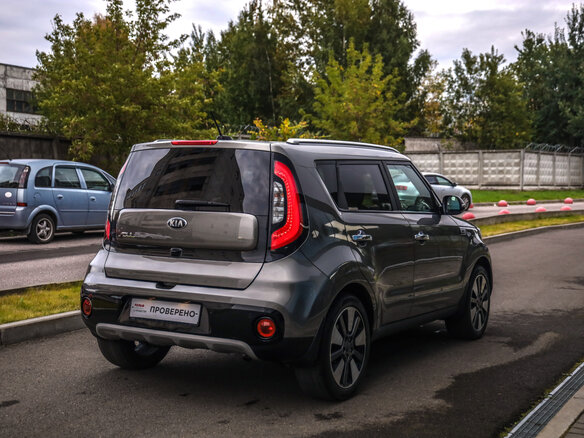 2018 Kia Soul II Рестайлинг, серебристый, 1332777 рублей - вид 5