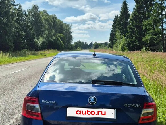 2019 Skoda Octavia III (A7) Рестайлинг, синий, 1700000 рублей - вид 2