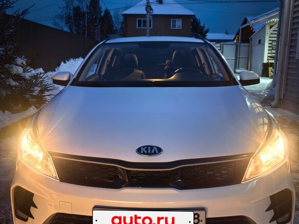 2021 Kia Rio X IV Рестайлинг, белый, 1900000 рублей - вид 2