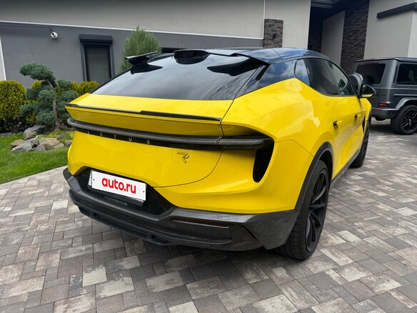 2023 Lotus Eletre R, жёлтый - вид 5