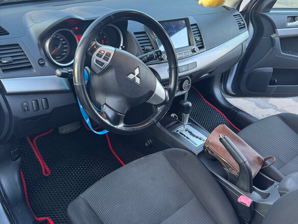 2007 Mitsubishi Lancer X, серебристый, 800000 рублей - вид 8