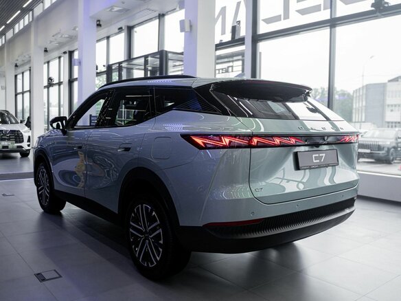 2026 Omoda C7, зелёный, 3099000 рублей - вид 12