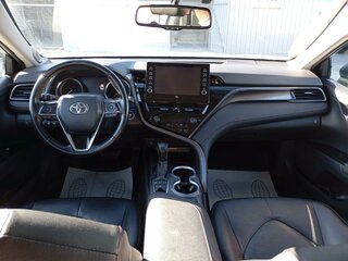 2021 Toyota Camry VIII (XV70) Рестайлинг, белый, 2779050 рублей, вид 5
