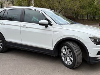 2019 Volkswagen Tiguan II, белый, 2100000 рублей, вид 3
