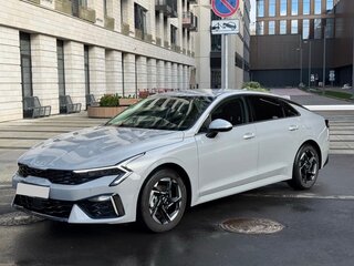 2025 Kia K5 III Рестайлинг, серый, 3450000 рублей, вид 1