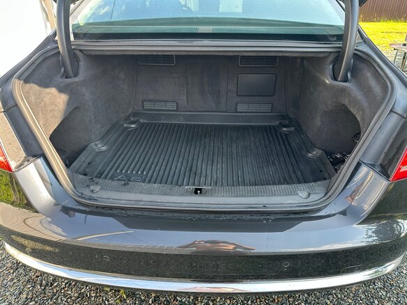 2011 Audi A8 Long III (D4), серый, 1630000 рублей - вид 7