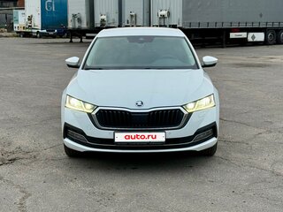 2020 Skoda Octavia IV (A8), белый, 2650000 рублей, вид 2