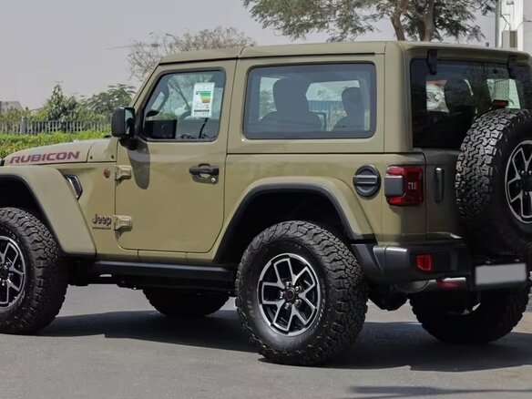 2025 Jeep Wrangler IV (JL) Рестайлинг, зелёный, 9500000 рублей - вид 1