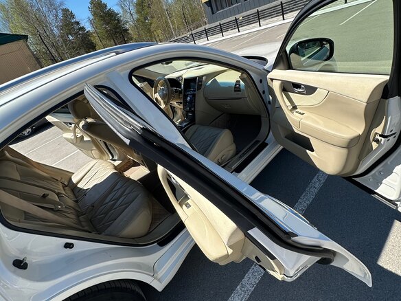 2012 Infiniti FX37 II (S51) Рестайлинг, белый, 2650000 рублей - вид 33