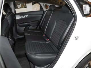2026 Kia K3 II (China Market) Рестайлинг, серый, 2160000 рублей, вид 5